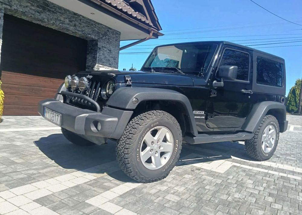 Jeep Wrangler 2.8 CRD Sport - Κάμπριο: φωτογραφία 2 Jeep Wrangler 2.8 CRD Sport - Κάμπριο: φωτογραφία 2