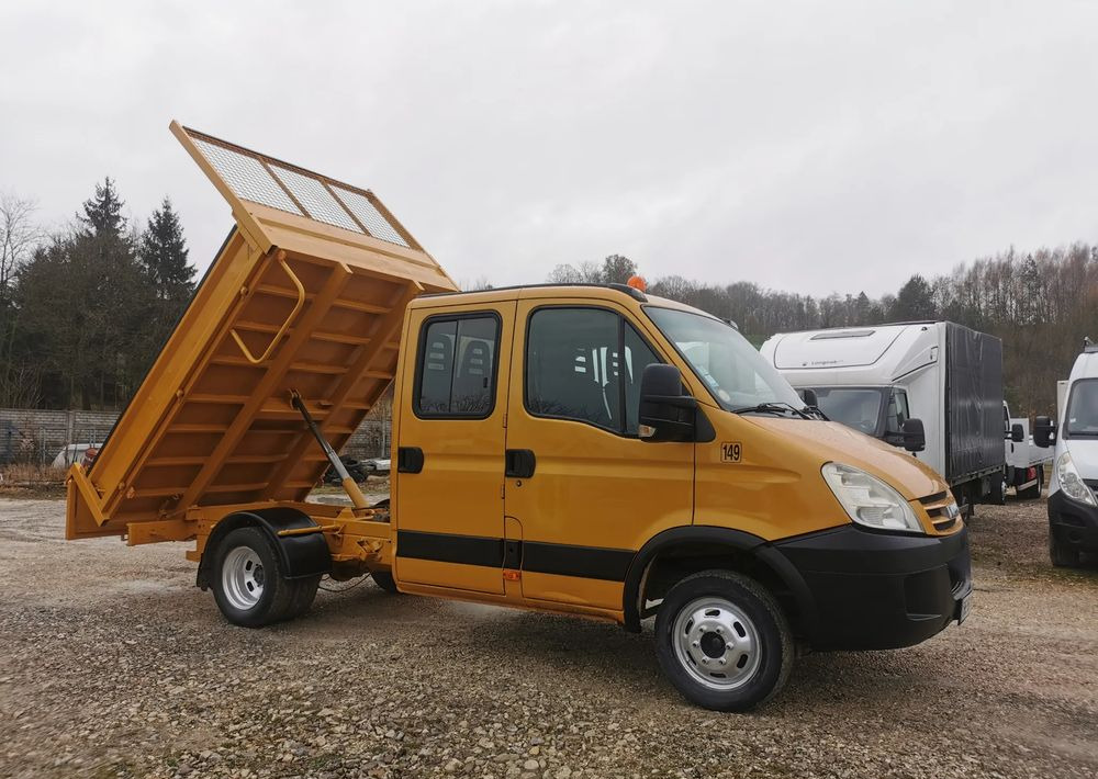 Iveco Daily 35C12 Brygadówka wywrotka Dubel hak kiper doka 35C13 - Όχημα με ανατρεπομενη καροτσα: φωτογραφία 3 Iveco Daily 35C12 Brygadówka wywrotka Dubel hak kiper doka 35C13 - Όχημα με ανατρεπομενη καροτσα: φωτογραφία 3