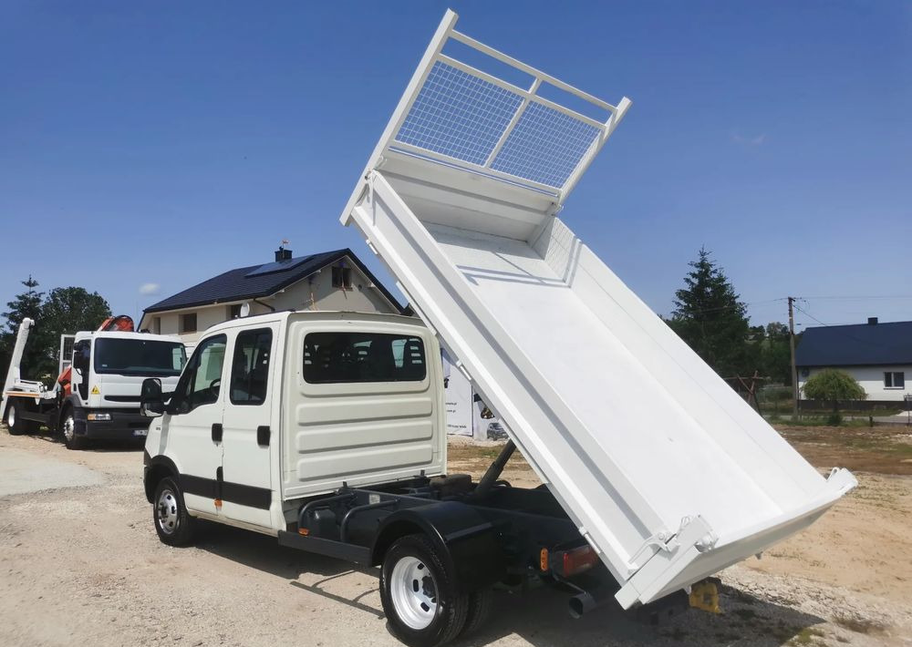 Iveco Daily 35C13 Kiper brygadówka 7-os wywrotka 130KM klimatyzacja Hak doka - Όχημα με ανατρεπομενη καροτσα: φωτογραφία 3 Iveco Daily 35C13 Kiper brygadówka 7-os wywrotka 130KM klimatyzacja Hak doka - Όχημα με ανατρεπομενη καροτσα: φωτογραφία 3
