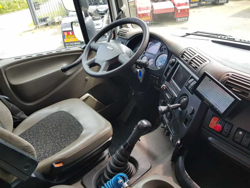 Φορτηγό με σύστημα καλωδίων, Φορτηγό με γερανό Ginaf X 4241 S 8x4 NCH Z-Crane Epsilon Palfinger Q170Z88: φωτογραφία 16