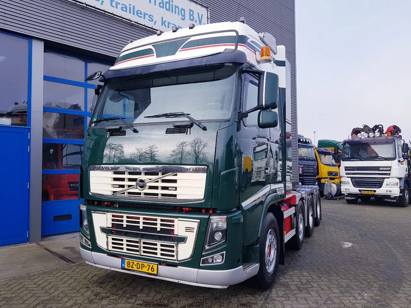 Volvo FH 16.700 8x4 140 ton Retarder - Τράκτορας: φωτογραφία 3 Volvo FH 16.700 8x4 140 ton Retarder - Τράκτορας: φωτογραφία 3