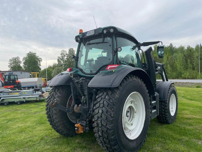 Valtra N154E Versu SmartTouch MR19 Valtra N154E Versu SmartTouch MR19 med frontlastare Quicke Q5M - Τρακτέρ: φωτογραφία 5 Valtra N154E Versu SmartTouch MR19 Valtra N154E Versu SmartTouch MR19 med frontlastare Quicke Q5M - Τρακτέρ: φωτογραφία 5