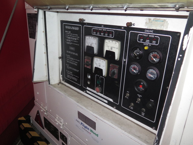 Trieletron 90T400SLN - Επίγεια μονάδα ισχύος: φωτογραφία 4 Trieletron 90T400SLN - Επίγεια μονάδα ισχύος: φωτογραφία 4