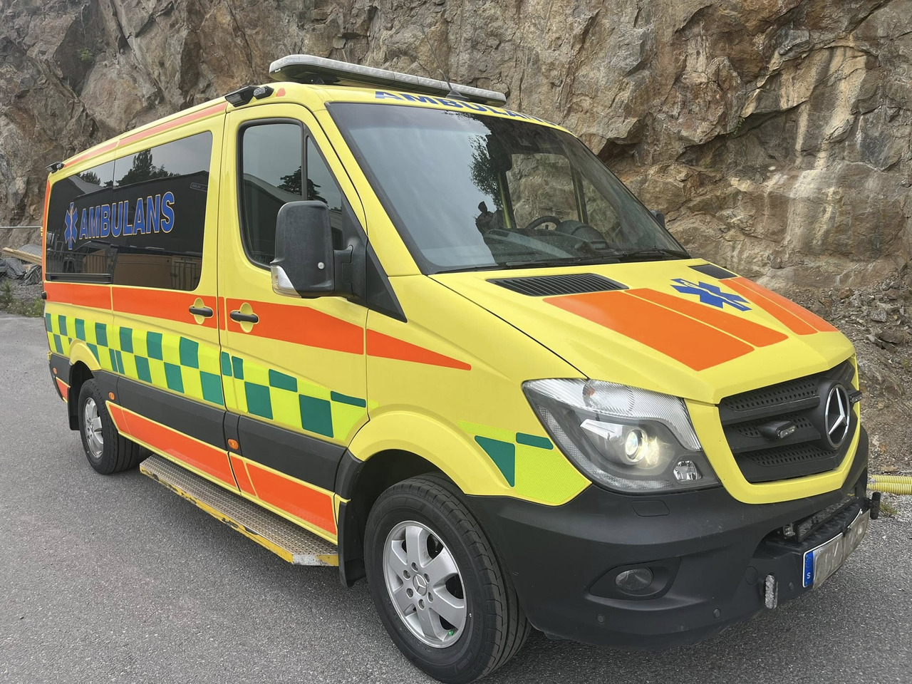 MERCEDES-BENZ Sprinter 319 - AMBULANCE - Ασθενοφόρο: φωτογραφία 5 MERCEDES-BENZ Sprinter 319 - AMBULANCE - Ασθενοφόρο: φωτογραφία 5