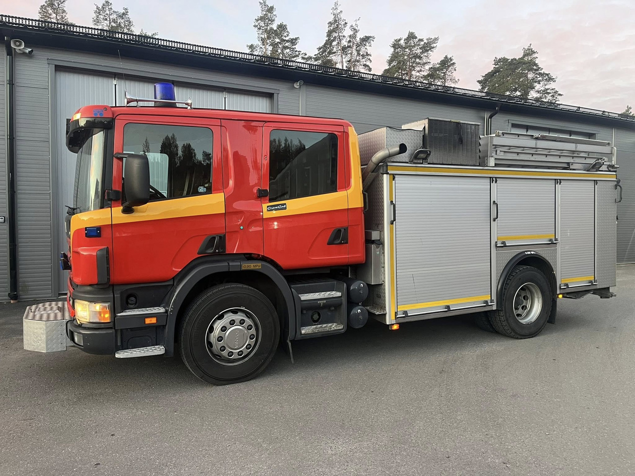 SCANIA P94GB 4x2 NZ310 - Fire engine - Πυροσβεστικό όχημα: φωτογραφία 1 SCANIA P94GB 4x2 NZ310 - Fire engine - Πυροσβεστικό όχημα: φωτογραφία 1