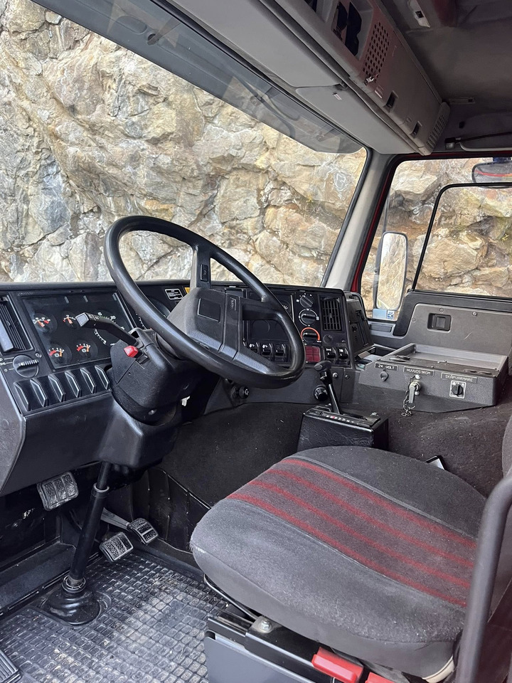 Πυροσβεστικό όχημα VOLVO FL10 4x2 - fire engine / fire truck / brandbil: φωτογραφία 14 Πυροσβεστικό όχημα VOLVO FL10 4x2 - fire engine / fire truck / brandbil: φωτογραφία 14