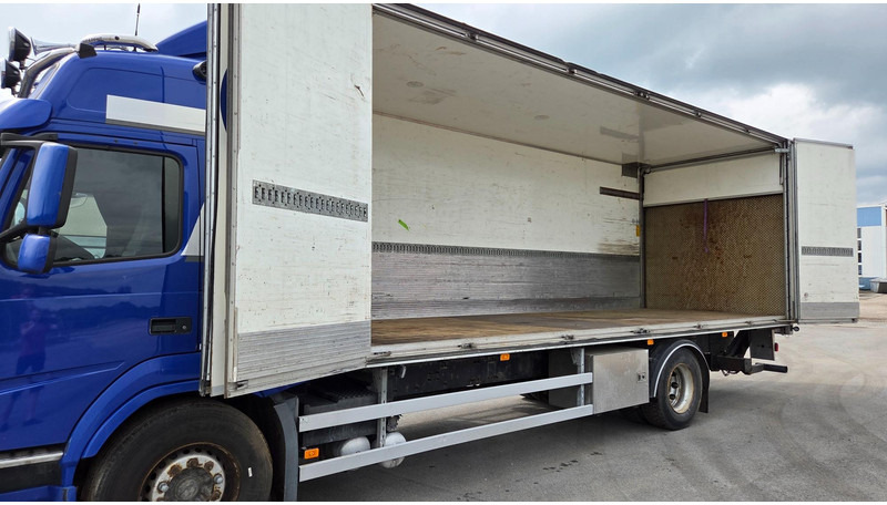 Volvo FM330 4X2 - Φορτηγό κόφα: φωτογραφία 5 Volvo FM330 4X2 - Φορτηγό κόφα: φωτογραφία 5