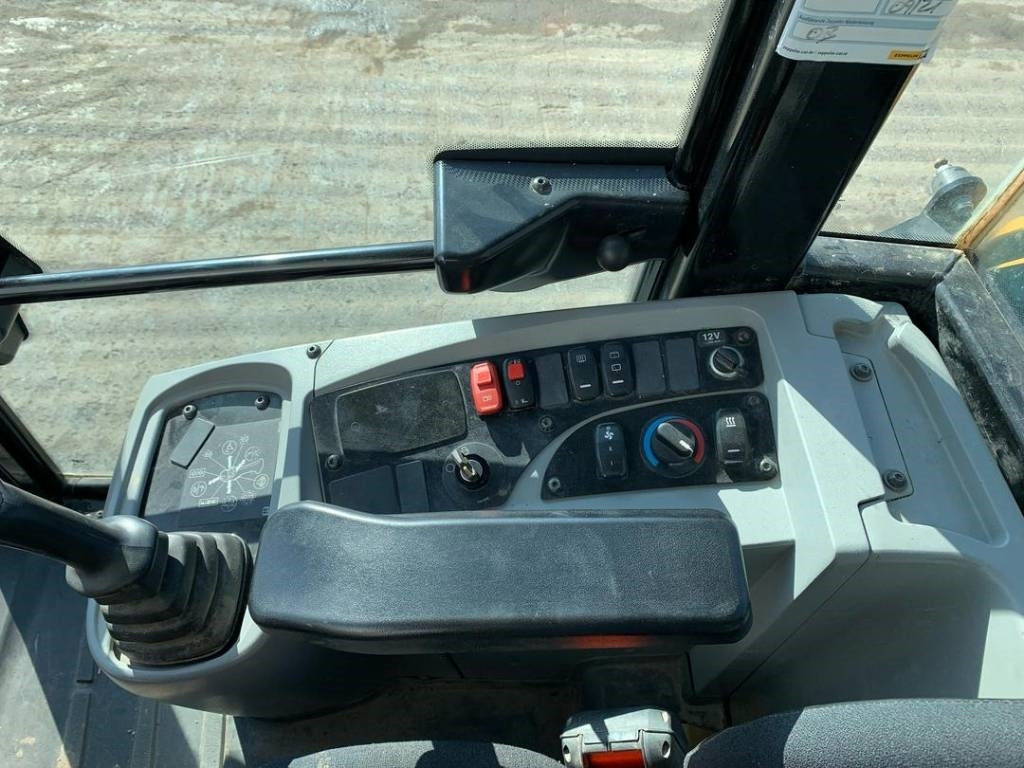 Μίσθωση CAT 906  CAT 906: φωτογραφία 14