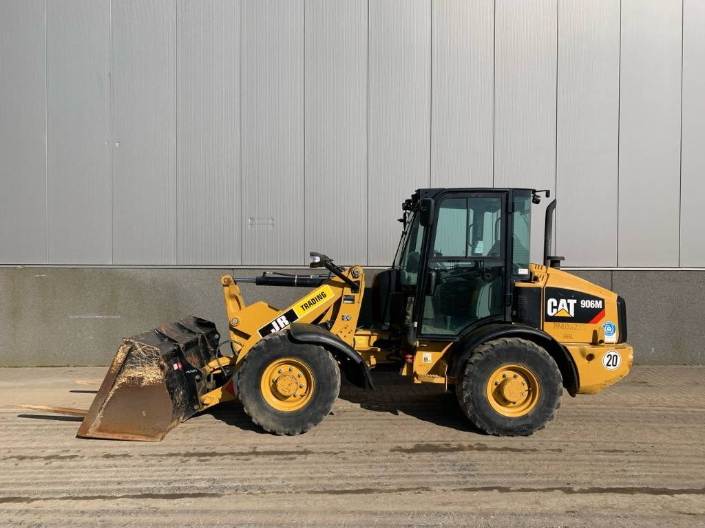 CAT 906 - Ελαστιχοφόρος φορτωτής: φωτογραφία 1 CAT 906 - Ελαστιχοφόρος φορτωτής: φωτογραφία 1