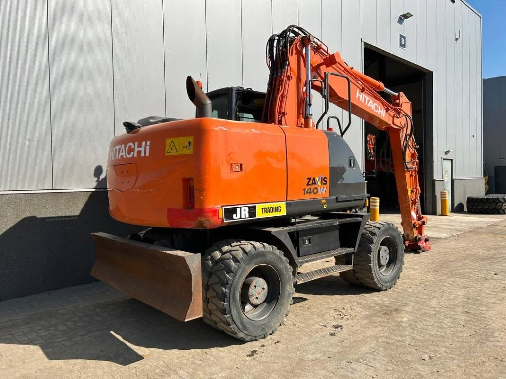 Hitachi ZX 140 W-5B  - Τροχοφόρος εκσκαφέας: φωτογραφία 5 Hitachi ZX 140 W-5B  - Τροχοφόρος εκσκαφέας: φωτογραφία 5