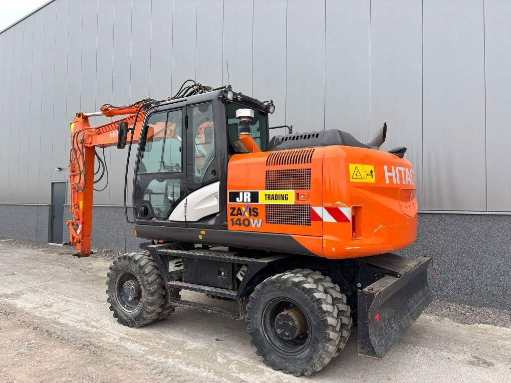 Hitachi ZX 140 W-5B - Τροχοφόρος εκσκαφέας: φωτογραφία 3 Hitachi ZX 140 W-5B - Τροχοφόρος εκσκαφέας: φωτογραφία 3