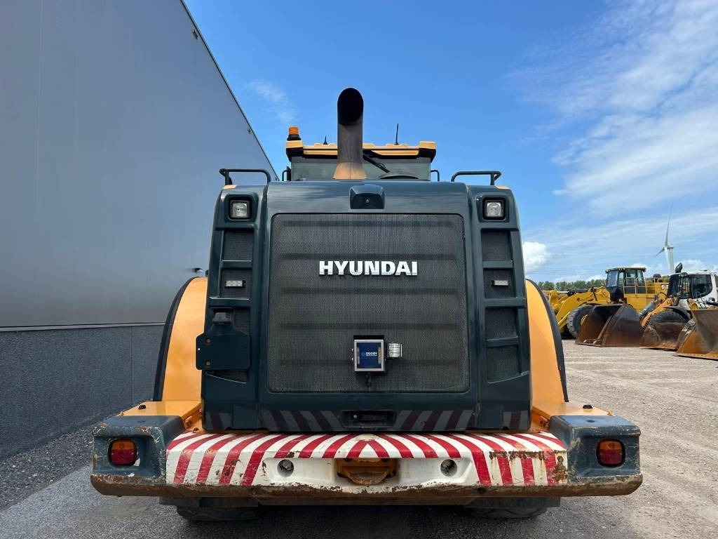 Hyundai HL 970 - Ελαστιχοφόρος φορτωτής: φωτογραφία 4 Hyundai HL 970 - Ελαστιχοφόρος φορτωτής: φωτογραφία 4