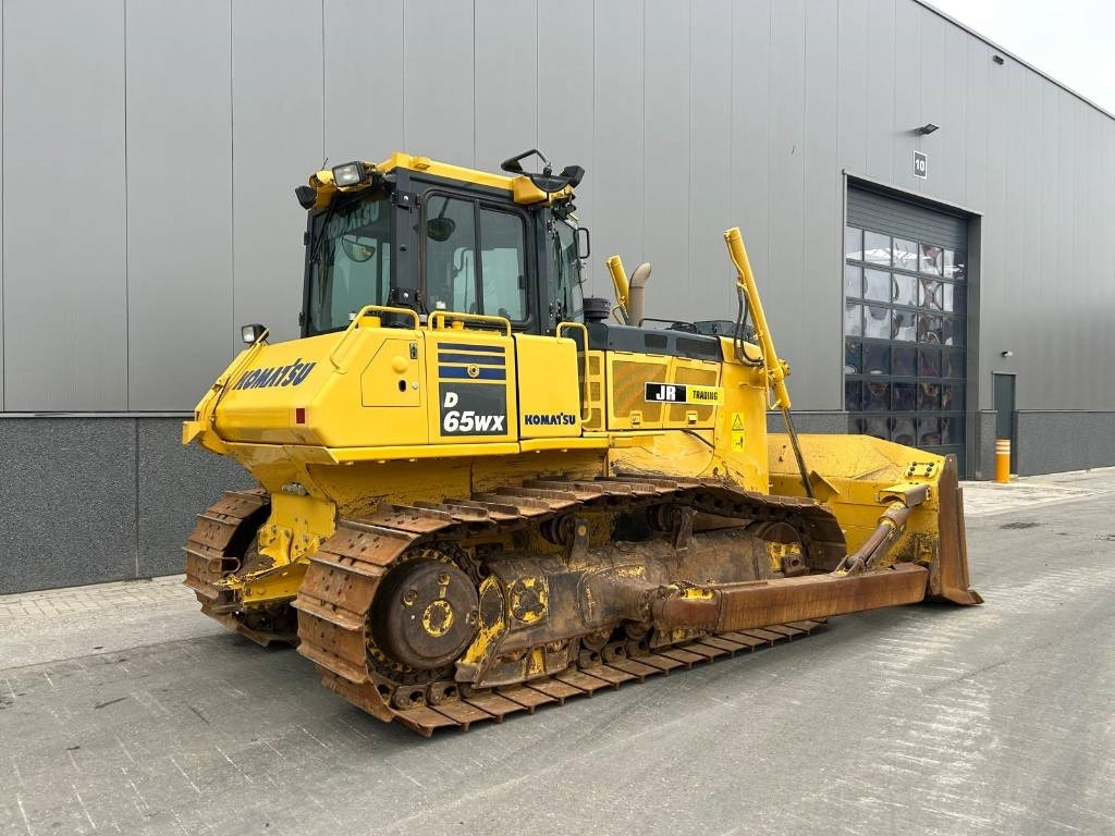 Komatsu D 65 WX-18 - Μπουλντόζα: φωτογραφία 5 Komatsu D 65 WX-18 - Μπουλντόζα: φωτογραφία 5
