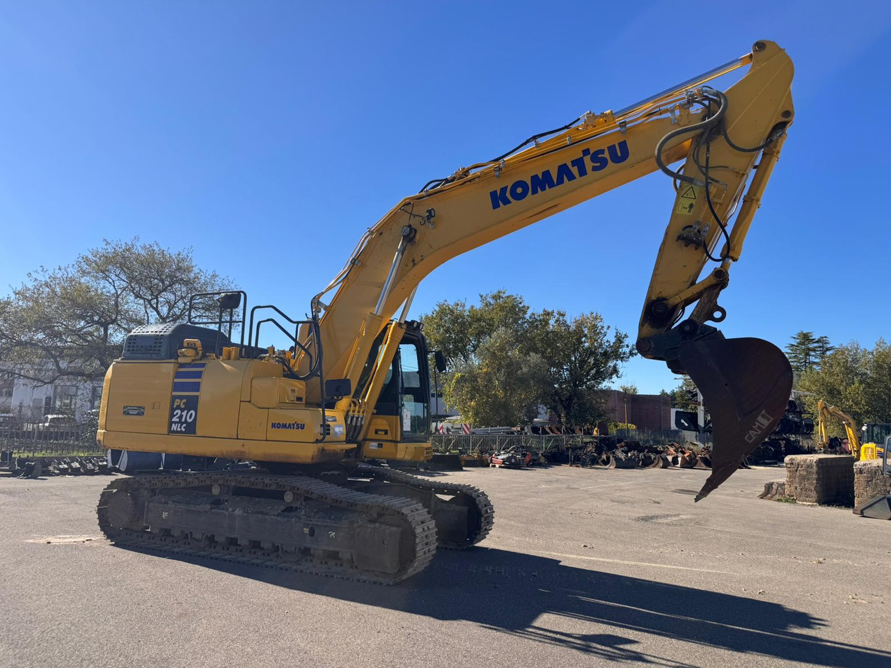 KOMATSU PC210 NLC-11 - Εκσκαφέας: φωτογραφία 1 KOMATSU PC210 NLC-11 - Εκσκαφέας: φωτογραφία 1