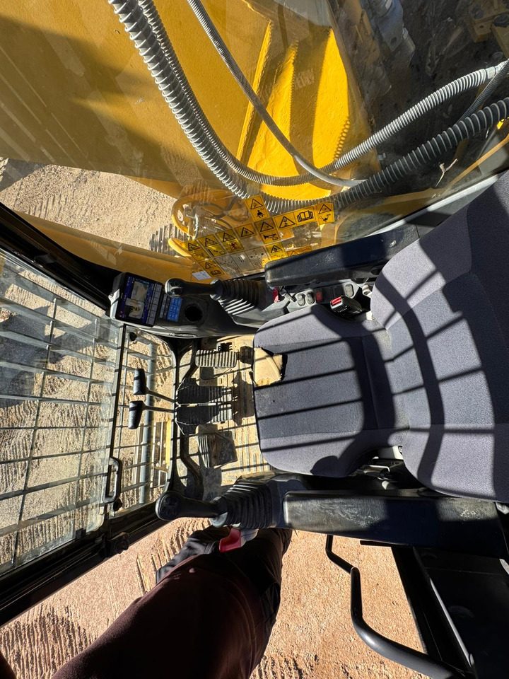 KOMATSU PC210 NLC-11 - Μίνι εκσκαφέας: φωτογραφία 4 KOMATSU PC210 NLC-11 - Μίνι εκσκαφέας: φωτογραφία 4