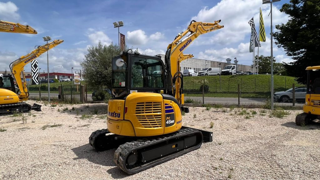 Komatsu PC45 MR-5 - Μίνι εκσκαφέας: φωτογραφία 1 Komatsu PC45 MR-5 - Μίνι εκσκαφέας: φωτογραφία 1