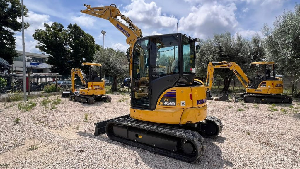 Komatsu PC45 MR-5 - Μίνι εκσκαφέας: φωτογραφία 3 Komatsu PC45 MR-5 - Μίνι εκσκαφέας: φωτογραφία 3