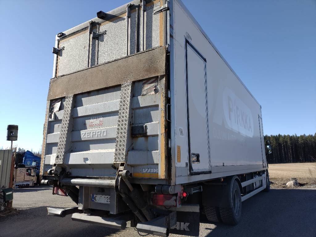 Scania P360 4x2 Vak kylmäkori,lumikko+pl - Φορτηγό ψυγείο: φωτογραφία 3 Scania P360 4x2 Vak kylmäkori,lumikko+pl - Φορτηγό ψυγείο: φωτογραφία 3