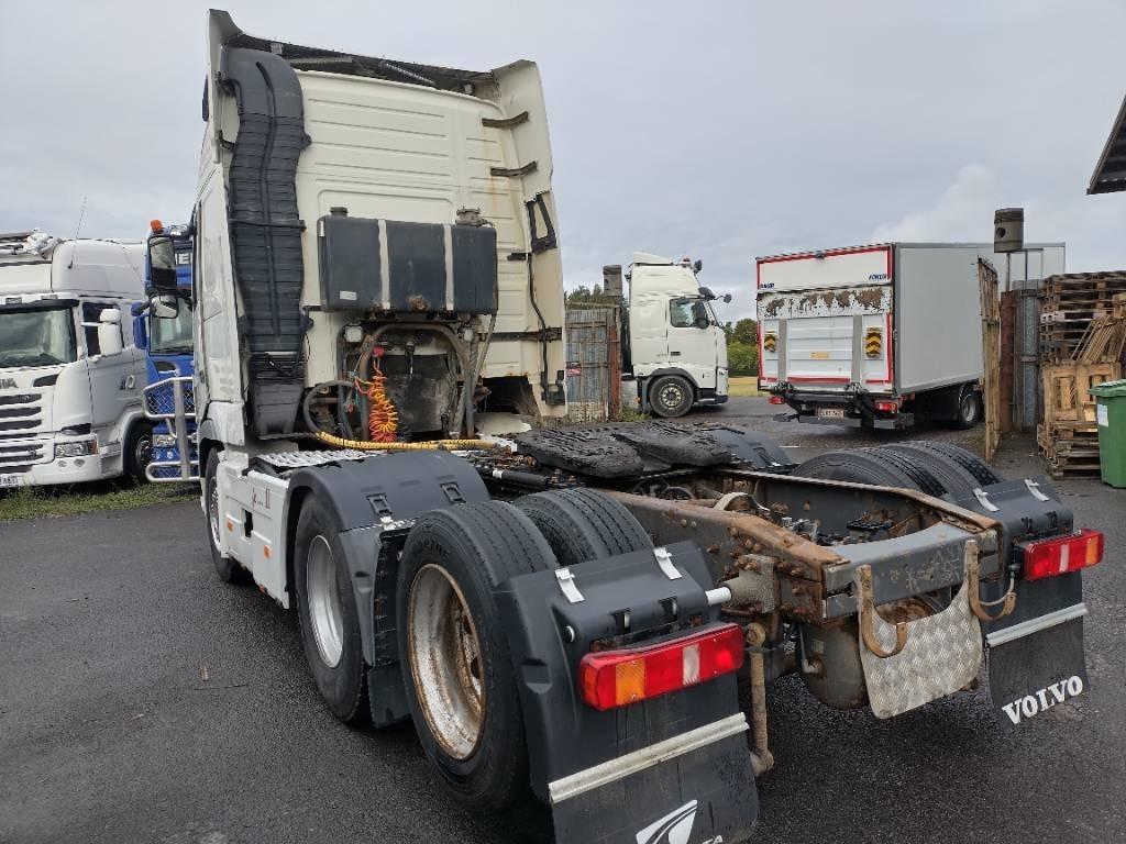Volvo FH13 6x2 veturi, hydrauliikka - Τράκτορας: φωτογραφία 4 Volvo FH13 6x2 veturi, hydrauliikka - Τράκτορας: φωτογραφία 4