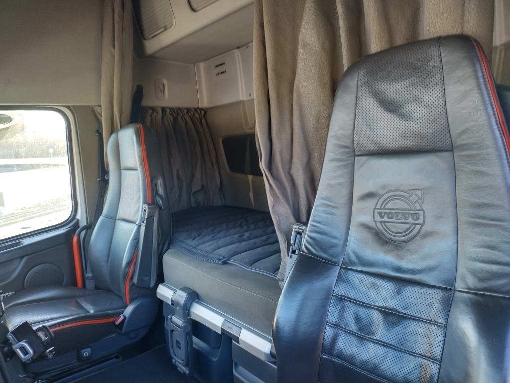Μίσθωση Volvo FH750 puuvarustus, napaperät,trippeli  Volvo FH750 puuvarustus, napaperät,trippeli: φωτογραφία 8 Μίσθωση Volvo FH750 puuvarustus, napaperät,trippeli  Volvo FH750 puuvarustus, napaperät,trippeli: φωτογραφία 8