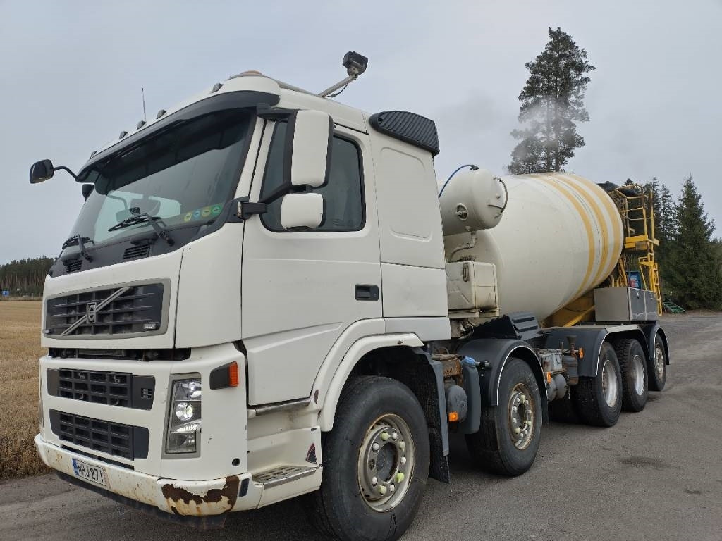 Volvo FM13 10*4 betoniauto,ränni - Μπετονιέρα φορτηγό: φωτογραφία 3 Volvo FM13 10*4 betoniauto,ränni - Μπετονιέρα φορτηγό: φωτογραφία 3