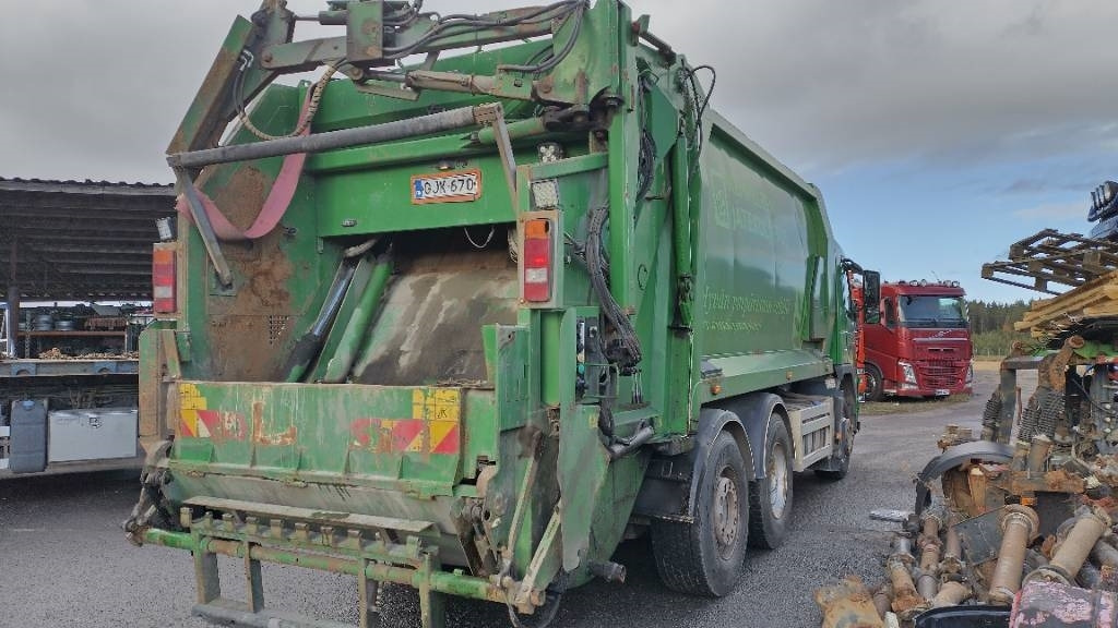 Volvo FM330 6x2 Norba pakkaaja,molokki nostin, manuaali - Απορριμματοφόρο: φωτογραφία 4 Volvo FM330 6x2 Norba pakkaaja,molokki nostin, manuaali - Απορριμματοφόρο: φωτογραφία 4