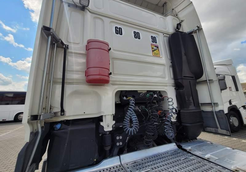 DAF XF510 SPACE CAB / SPROWADZONY / MANUAL / RETARDER - Τράκτορας: φωτογραφία 4 DAF XF510 SPACE CAB / SPROWADZONY / MANUAL / RETARDER - Τράκτορας: φωτογραφία 4