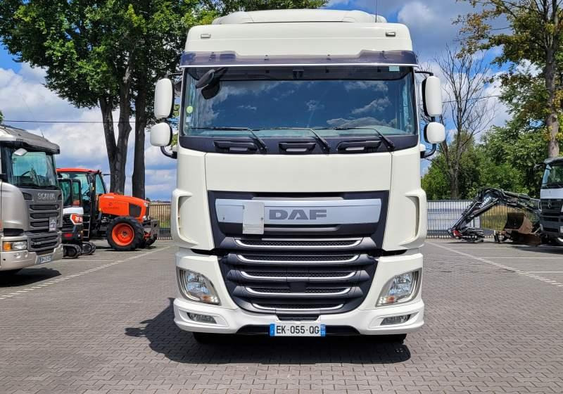 DAF XF510 SPACE CAB / SPROWADZONY / MANUAL / RETARDER - Τράκτορας: φωτογραφία 2 DAF XF510 SPACE CAB / SPROWADZONY / MANUAL / RETARDER - Τράκτορας: φωτογραφία 2