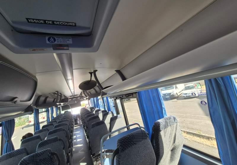 Iveco CROSSWAY/ SPROWADZONY / KLIMA / 64 MIEJSCA - Προαστιακό λεωφορείο: φωτογραφία 4 Iveco CROSSWAY/ SPROWADZONY / KLIMA / 64 MIEJSCA - Προαστιακό λεωφορείο: φωτογραφία 4