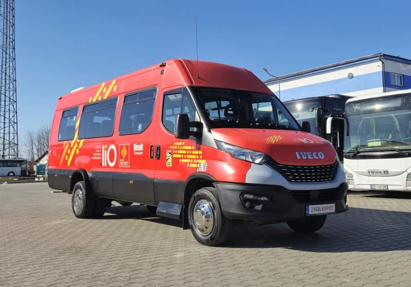 Iveco DAILY 65C18/SPROWADZONE/23 MIEJSCA/KLIM/WINDA - Μικρό λεωφορείο, Επιβατικό βαν: φωτογραφία 4 Iveco DAILY 65C18/SPROWADZONE/23 MIEJSCA/KLIM/WINDA - Μικρό λεωφορείο, Επιβατικό βαν: φωτογραφία 4