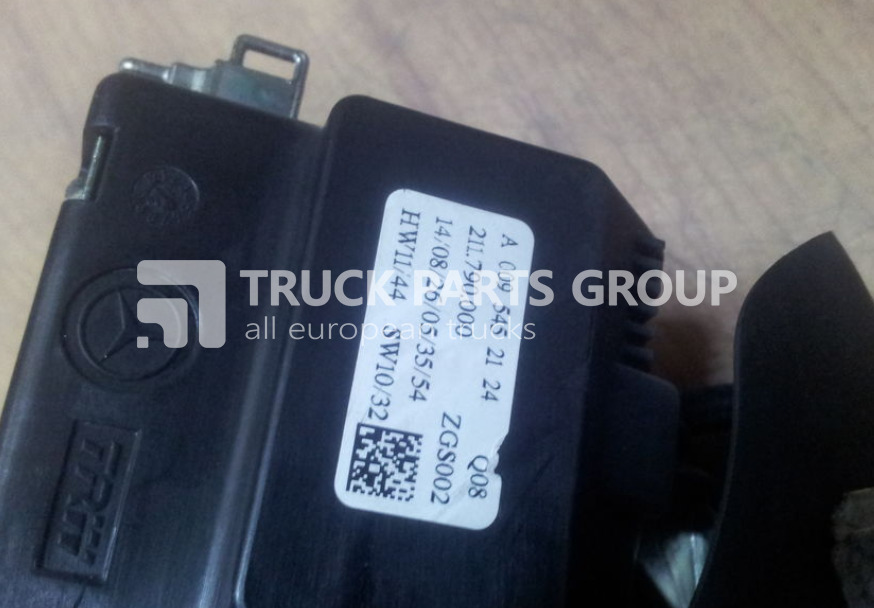 MERCEDES-BENZ Actros MP4 EURO5, EURO6 steering column switch, 0095452124 dashboard - Διακόπτης κολώνας τιμονιού για Φορτηγό: φωτογραφία 3 MERCEDES-BENZ Actros MP4 EURO5, EURO6 steering column switch, 0095452124 dashboard - Διακόπτης κολώνας τιμονιού για Φορτηγό: φωτογραφία 3