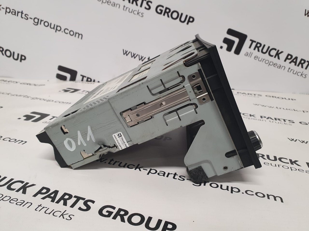 SCANIA SCANIA T, P, G, R, S series navi system navigation multimedia unit radio unit 720000063, 2026742, 2026747, 2026745, 2325235, 2538534, 2619691 - Ανταλλακτικό για Φορτηγό: φωτογραφία 3 SCANIA SCANIA T, P, G, R, S series navi system navigation multimedia unit radio unit 720000063, 2026742, 2026747, 2026745, 2325235, 2538534, 2619691 - Ανταλλακτικό για Φορτηγό: φωτογραφία 3