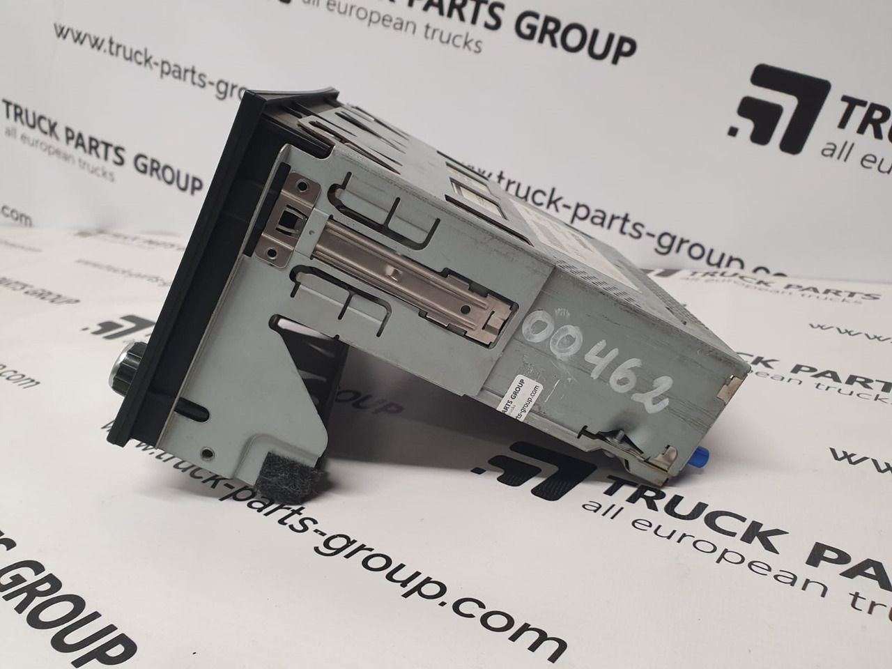 SCANIA SCANIA T, P, G, R, S series navi system navigation multimedia unit radio unit 720000063, 2026742, 2026747, 2026745, 2325235, 2538534, 2619691 - Ανταλλακτικό για Φορτηγό: φωτογραφία 2 SCANIA SCANIA T, P, G, R, S series navi system navigation multimedia unit radio unit 720000063, 2026742, 2026747, 2026745, 2325235, 2538534, 2619691 - Ανταλλακτικό για Φορτηγό: φωτογραφία 2