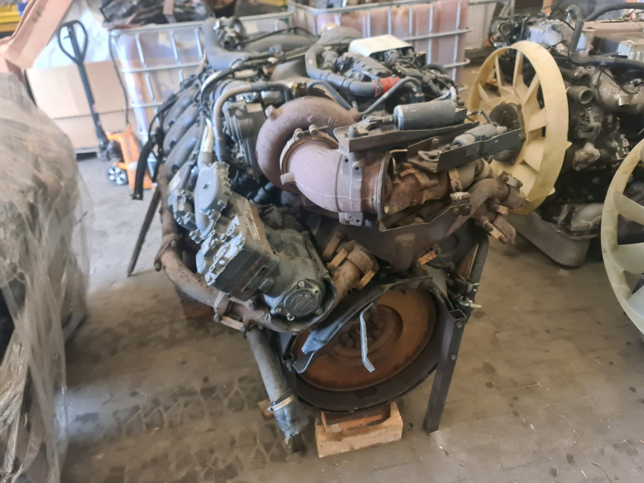 SCANIA Scania T, P, G, R, L, S series EURO6 emission engine DC16 type, V8, 8 cylinder 2238633, 2238506, 2330870, 2325341, 2304237, 2332984, 2410847, 2445401, 2402267, 2541642, 2556174, 2559200, 2597339, 2659 - Ανταλλακτικό για Φορτηγό: φωτογραφία 1 SCANIA Scania T, P, G, R, L, S series EURO6 emission engine DC16 type, V8, 8 cylinder 2238633, 2238506, 2330870, 2325341, 2304237, 2332984, 2410847, 2445401, 2402267, 2541642, 2556174, 2559200, 2597339, 2659 - Ανταλλακτικό για Φορτηγό: φωτογραφία 1
