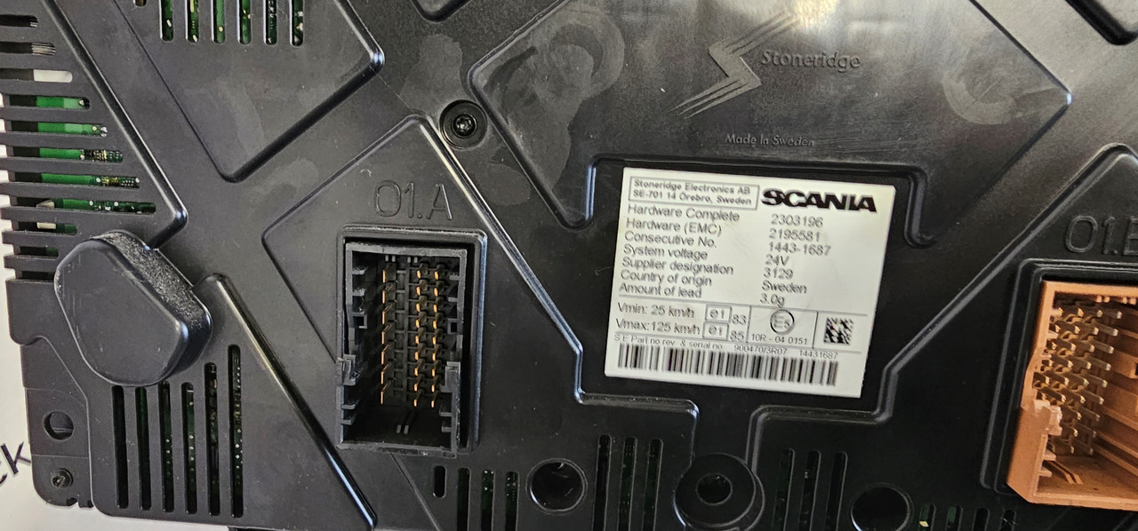 SCANIA Scania T, P, G, R, L, S series EURO6 emission instrument panel ICL, dashboard, central information console, instrument cluster 2303196, 2195581, 2435186, 2303197, 2052210, 2061583, 2195596, 2303232, 2 - Ανταλλακτικό για Φορτηγό: φωτογραφία 4 SCANIA Scania T, P, G, R, L, S series EURO6 emission instrument panel ICL, dashboard, central information console, instrument cluster 2303196, 2195581, 2435186, 2303197, 2052210, 2061583, 2195596, 2303232, 2 - Ανταλλακτικό για Φορτηγό: φωτογραφία 4
