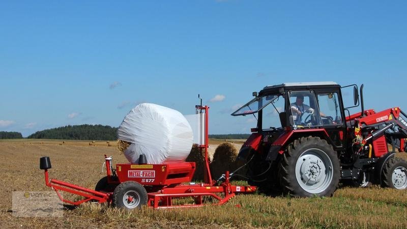 Metal-Fach Z577 Ballenwickler Rundballenwickler mit Seitenlader NEU - Μηχάνημα περιτύλιξης: φωτογραφία 1 Metal-Fach Z577 Ballenwickler Rundballenwickler mit Seitenlader NEU - Μηχάνημα περιτύλιξης: φωτογραφία 1