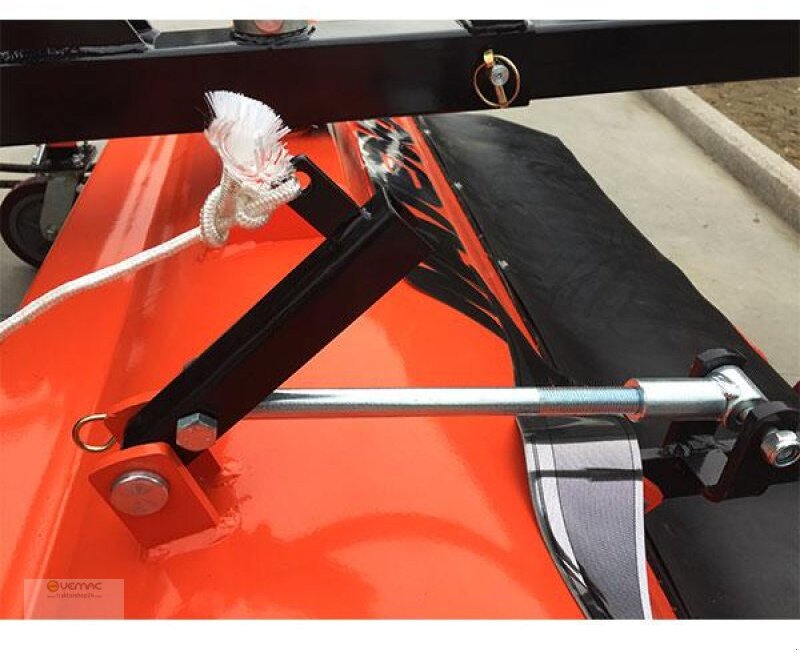 Vemac Kehrmaschine 160cm Kehrbürste Bürste Traktor Radlader Stapler NEU - Σκούπα: φωτογραφία 3 Vemac Kehrmaschine 160cm Kehrbürste Bürste Traktor Radlader Stapler NEU - Σκούπα: φωτογραφία 3