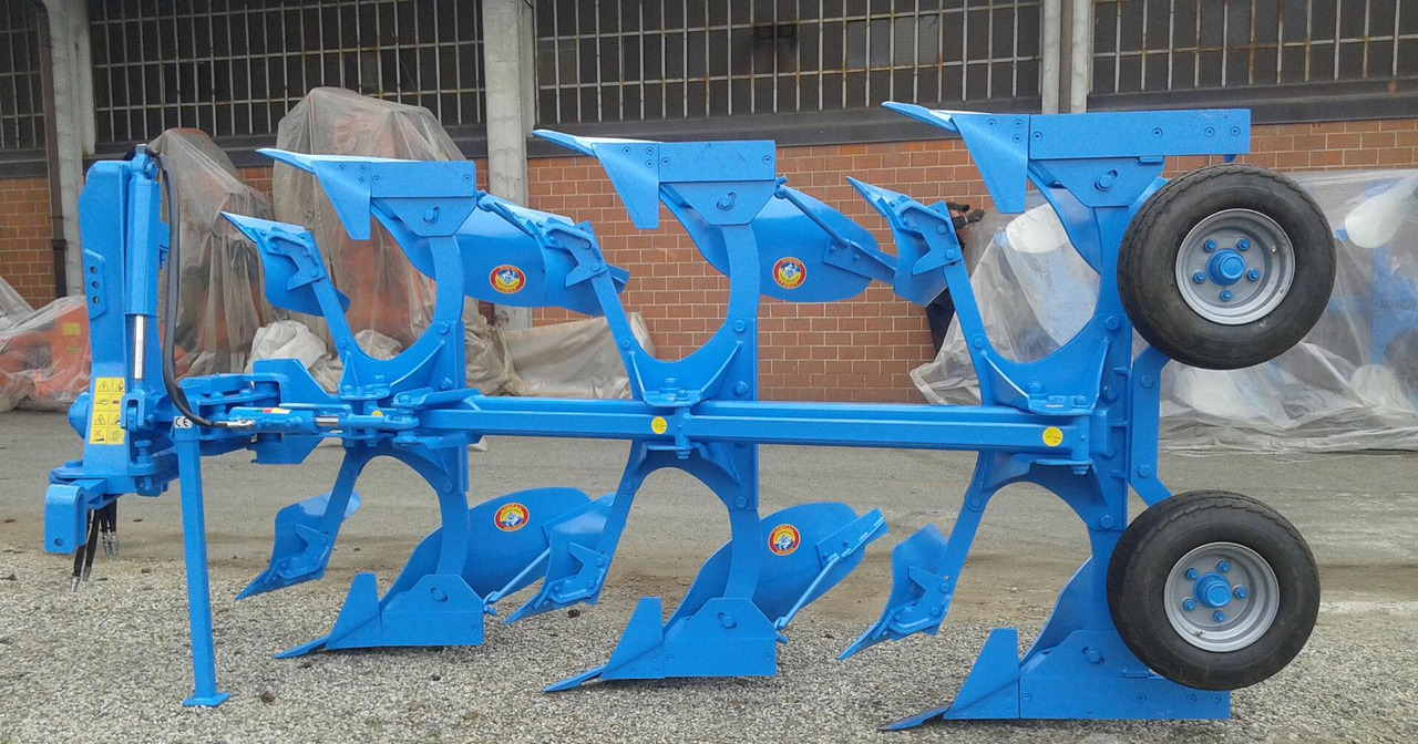 ARATRO TRIVOMERE TAS 9 - Άροτρο: φωτογραφία 2 ARATRO TRIVOMERE TAS 9 - Άροτρο: φωτογραφία 2