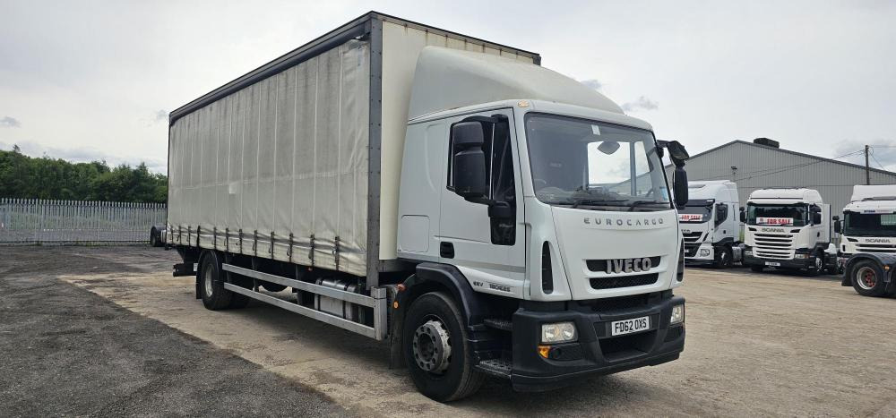 Iveco 18 ton curtain tail lift - Φορτηγό μουσαμάς: φωτογραφία 4 Iveco 18 ton curtain tail lift - Φορτηγό μουσαμάς: φωτογραφία 4