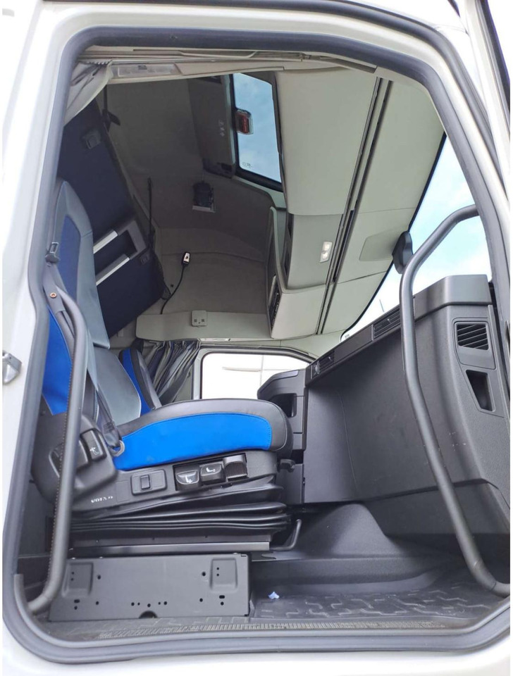 2023 Volvo FH 460 Globetrotter XL Varios i-Save - Τράκτορας: φωτογραφία 2 2023 Volvo FH 460 Globetrotter XL Varios i-Save - Τράκτορας: φωτογραφία 2