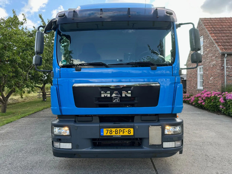 MAN TGM 15.250 / NL TRUCK / EURO 5 / SLIDING ROOF / BOX + TAILLIFT / FULL AIR / NAVI - Φορτηγό κόφα: φωτογραφία 2 MAN TGM 15.250 / NL TRUCK / EURO 5 / SLIDING ROOF / BOX + TAILLIFT / FULL AIR / NAVI - Φορτηγό κόφα: φωτογραφία 2