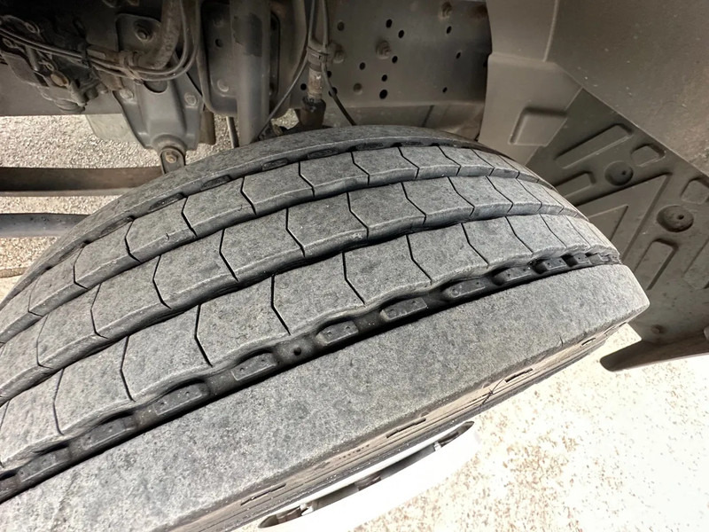 Mercedes-Benz Atego 815 / NL TRUCK / EURO 2 / BOX + LIFT / LOW KM / GOOD CONDITION / 7,5t - Φορτηγό κόφα: φωτογραφία 5 Mercedes-Benz Atego 815 / NL TRUCK / EURO 2 / BOX + LIFT / LOW KM / GOOD CONDITION / 7,5t - Φορτηγό κόφα: φωτογραφία 5