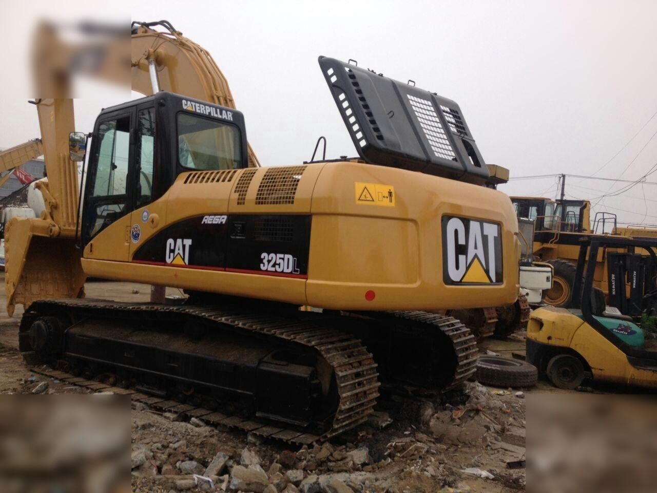 CATERPILLAR 325DL - Ερπυστριοφόρος εκσκαφέας: φωτογραφία 2 CATERPILLAR 325DL - Ερπυστριοφόρος εκσκαφέας: φωτογραφία 2