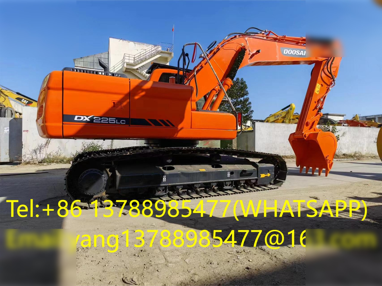 DOOSAN DX225 LC - Ερπυστριοφόρος εκσκαφέας: φωτογραφία 1 DOOSAN DX225 LC - Ερπυστριοφόρος εκσκαφέας: φωτογραφία 1
