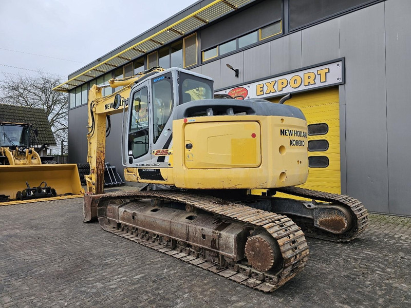 New Holland E235BSR-2 - Ερπυστριοφόρος εκσκαφέας: φωτογραφία 3 New Holland E235BSR-2 - Ερπυστριοφόρος εκσκαφέας: φωτογραφία 3