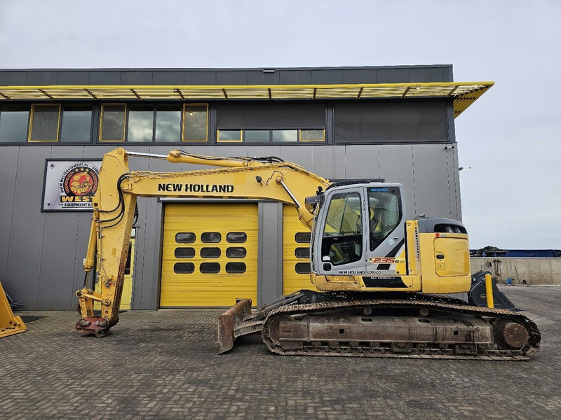 New Holland E235BSR-2 - Ερπυστριοφόρος εκσκαφέας: φωτογραφία 1 New Holland E235BSR-2 - Ερπυστριοφόρος εκσκαφέας: φωτογραφία 1