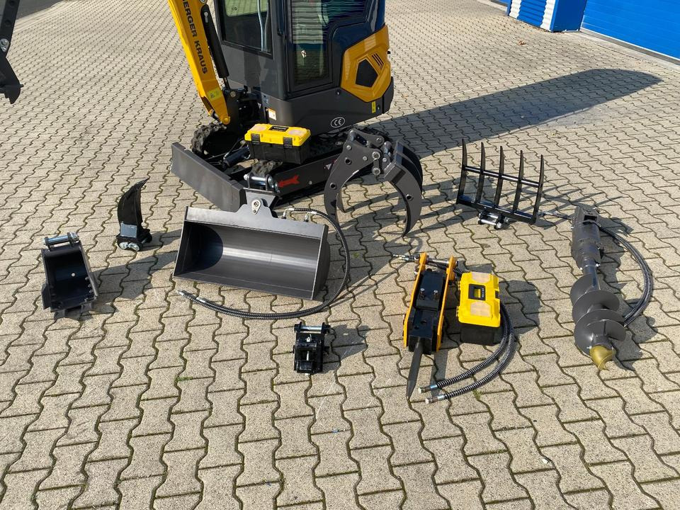 Minibagger BK1250KJSR inkl. großem Zubehörpaket *INKL.19% MWST*BERGER KRAUS*KUBOTA* VERSTELLFAHRWERK*SOFORT!* - Μίνι εκσκαφέας: φωτογραφία 3 Minibagger BK1250KJSR inkl. großem Zubehörpaket *INKL.19% MWST*BERGER KRAUS*KUBOTA* VERSTELLFAHRWERK*SOFORT!* - Μίνι εκσκαφέας: φωτογραφία 3