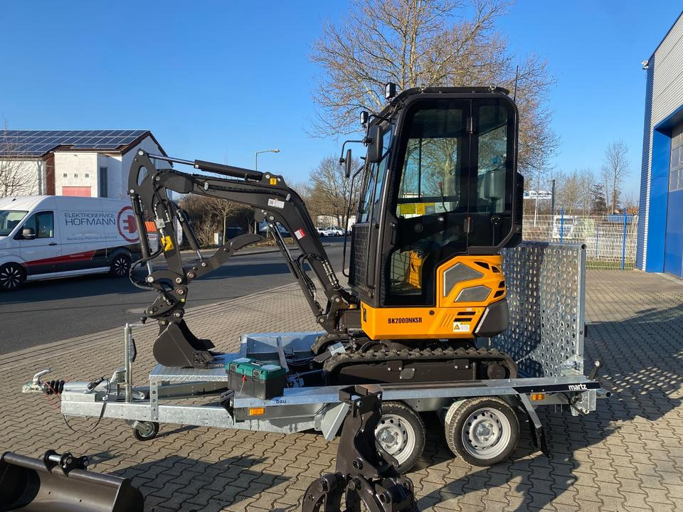 Minibagger BK2000NKSR + Tieflader + Zubehör *INKL.19% MWST*BERGER KRAUS*KUBOTA* KLIMA*SCHWENKARM*VERSTELLFAHRWERK* - Μίνι εκσκαφέας: φωτογραφία 4 Minibagger BK2000NKSR + Tieflader + Zubehör *INKL.19% MWST*BERGER KRAUS*KUBOTA* KLIMA*SCHWENKARM*VERSTELLFAHRWERK* - Μίνι εκσκαφέας: φωτογραφία 4