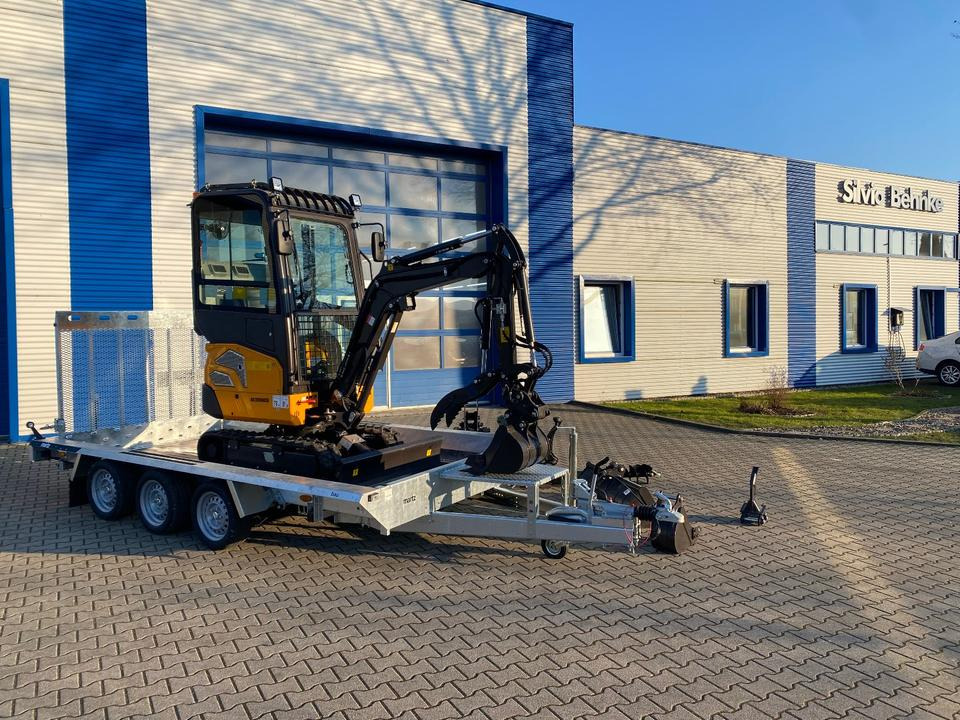 Minibagger BK2000NKSR + Tieflader + Zubehör *INKL.19% MWST*BERGER KRAUS*KUBOTA* KLIMA*SCHWENKARM*VERSTELLFAHRWERK* - Μίνι εκσκαφέας: φωτογραφία 4 Minibagger BK2000NKSR + Tieflader + Zubehör *INKL.19% MWST*BERGER KRAUS*KUBOTA* KLIMA*SCHWENKARM*VERSTELLFAHRWERK* - Μίνι εκσκαφέας: φωτογραφία 4