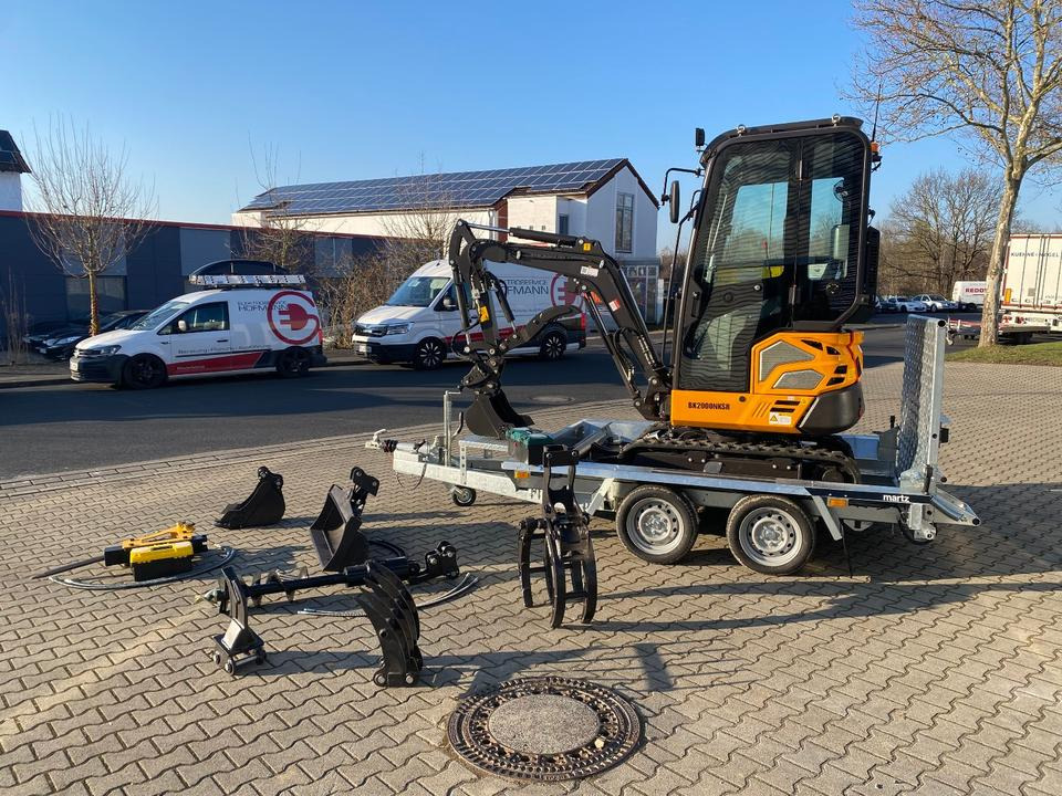 Minibagger BK2000NKSR + Tieflader + Zubehör *INKL.19% MWST*BERGER KRAUS*KUBOTA* KLIMA*SCHWENKARM*VERSTELLFAHRWERK* - Μίνι εκσκαφέας: φωτογραφία 3 Minibagger BK2000NKSR + Tieflader + Zubehör *INKL.19% MWST*BERGER KRAUS*KUBOTA* KLIMA*SCHWENKARM*VERSTELLFAHRWERK* - Μίνι εκσκαφέας: φωτογραφία 3